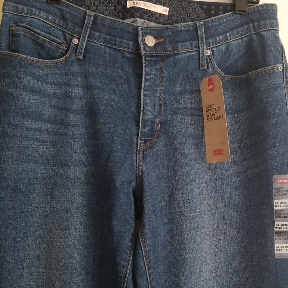 Womens levis